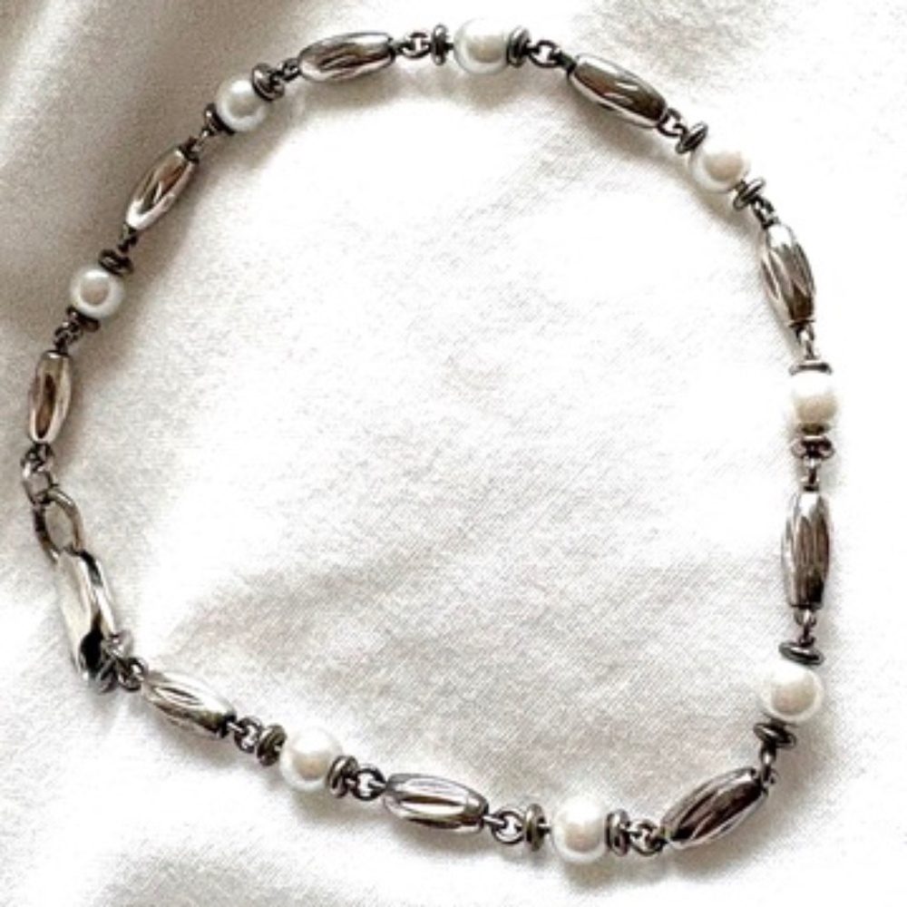 bracelet pearl silver lobster clasp vintage 9" lightweight feminine delicate